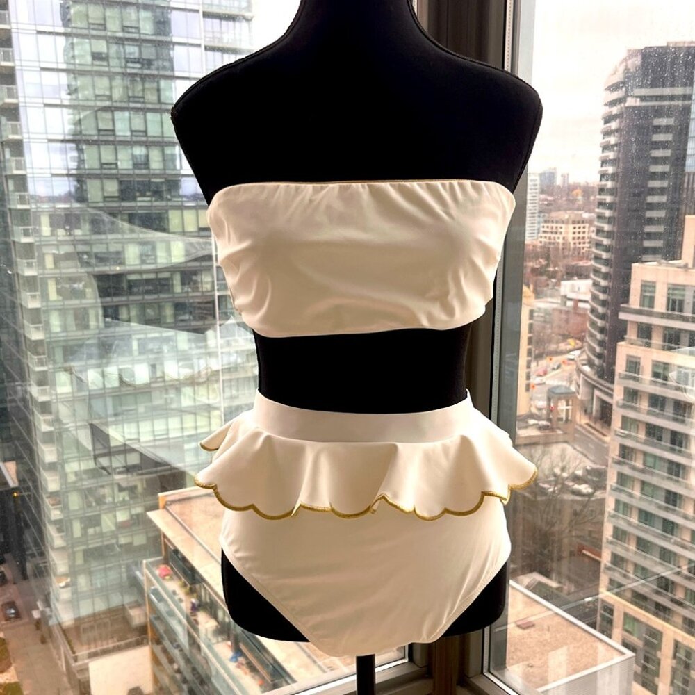 🆕 ZIMMERMANN 🧿 BNWOT White Jeannie Scallop Tiered Bikini - Size 4 - US 12 - Picture 16 of 16